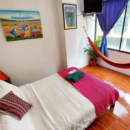 באניוס Erupcion Art Hotel & Hostel מראה חיצוני תמונה